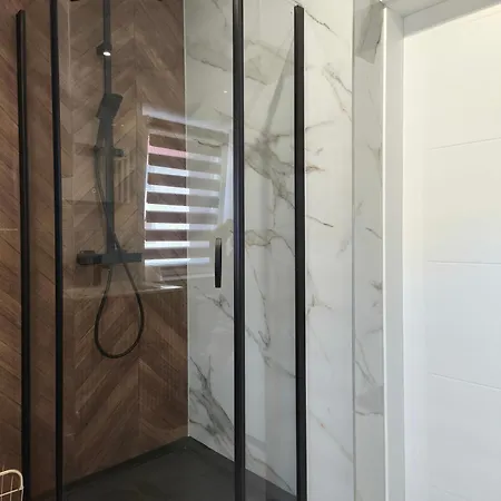 Kraken Lägenhet Pobierowo